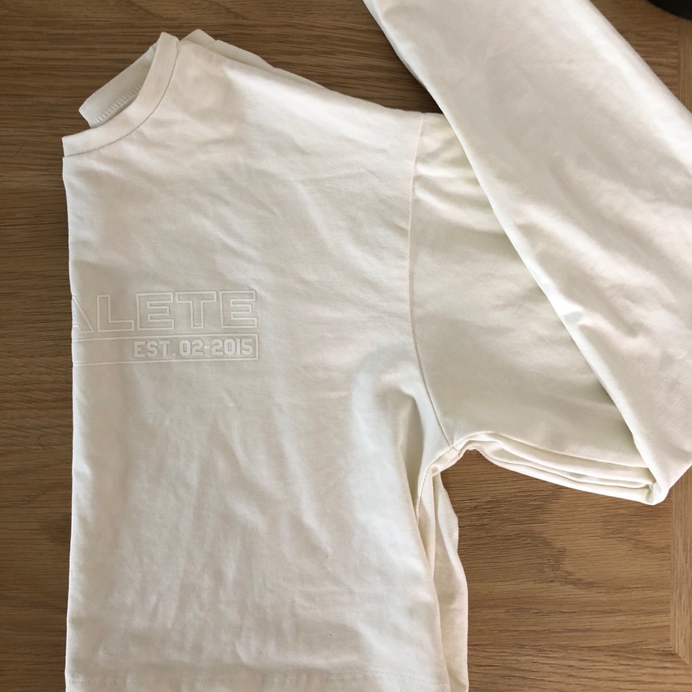 Alphalete long sleeve crop top